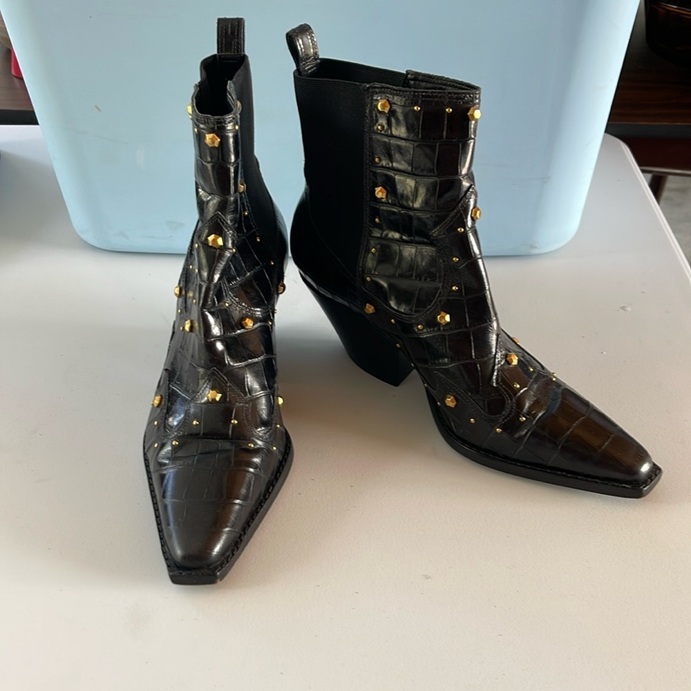 Vince Camuto boots